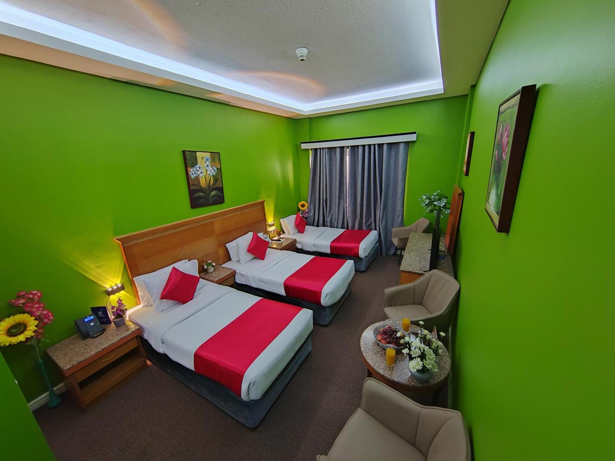 Le Paradise Palace Hotel Dubai Exterior photo