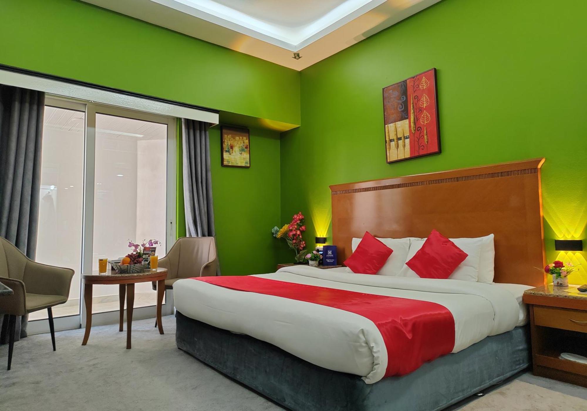 Le Paradise Palace Hotel Dubai Exterior photo
